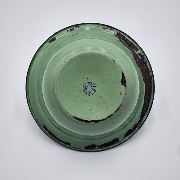 Vintage West Germany Enamelware Green Bowl Chicken With Chicks Motiff Farmhouse - Picture 2 of 6